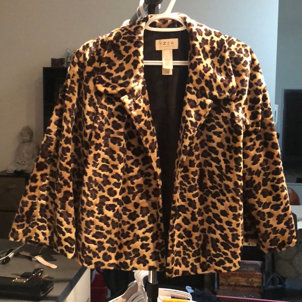 Faux Leopard Cropped Jacket